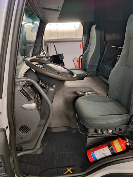 Nettoyage intérieur habitacle poids lourds professionnel à Erbrée proche de Laval