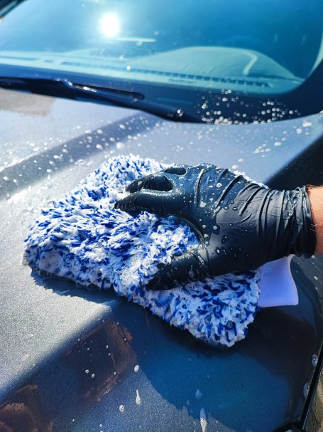 Nettoyage voiture à la main professionnel à Vitré